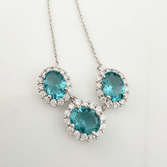 Shimmering 11.3 ct  Vivid Lab Created Blue Topaz Necklace - Picture 4 of 9